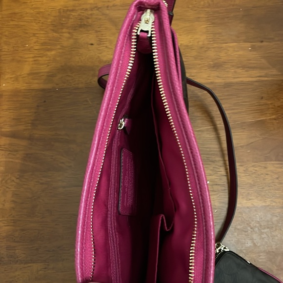 NWTCoach Signature Crossbody Bag - Brown and Pink and wristlet. - Picture 3 of 3